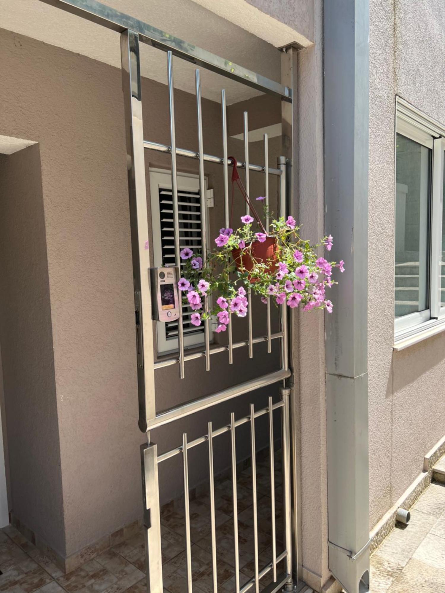 Guest House Mrvaljevic Budva Exterior foto
